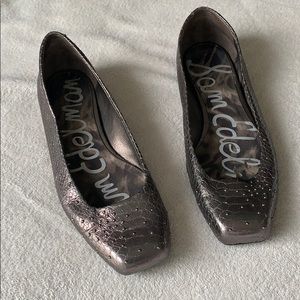 Newer Sam Edelman Metallic Flat with Studs 💎
